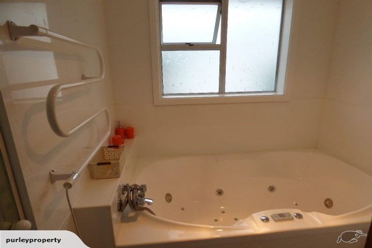 Photo of property in 24 Wyn Street, Hoon Hay, Christchurch, 8025