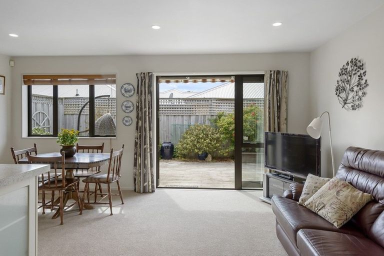 Photo of property in 19d Gamblins Road, Saint Martins, Christchurch, 8022
