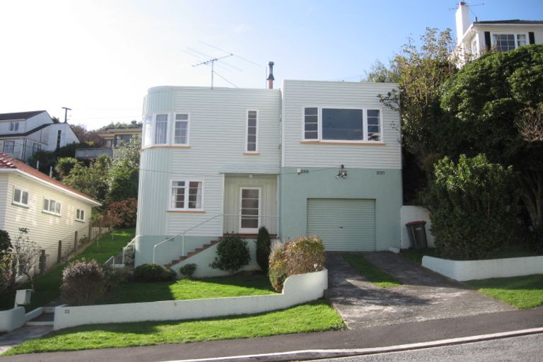 Photo of property in 23 Ashleigh Crescent, Miramar, Wellington, 6022