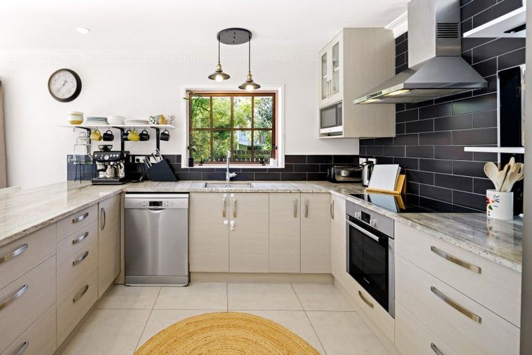 Photo of property in 123a Taylor Street, Cambridge, 3434