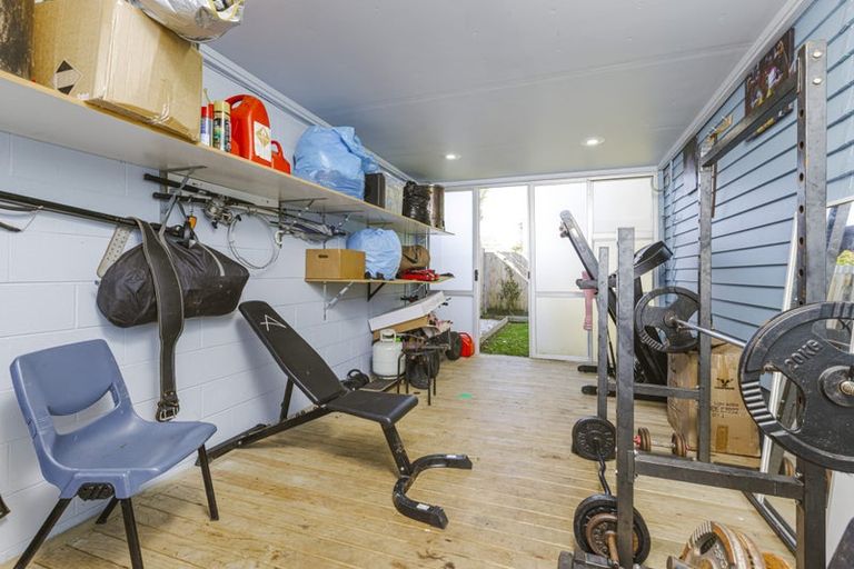 Photo of property in 1/56 Greenhaven Avenue, Opaheke, Papakura, 2113