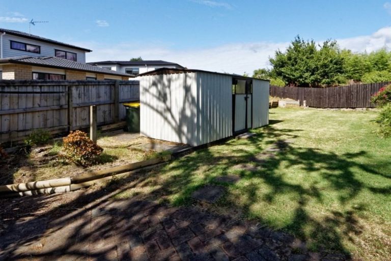Photo of property in 28 Matama Road, Glen Eden, Auckland, 0602
