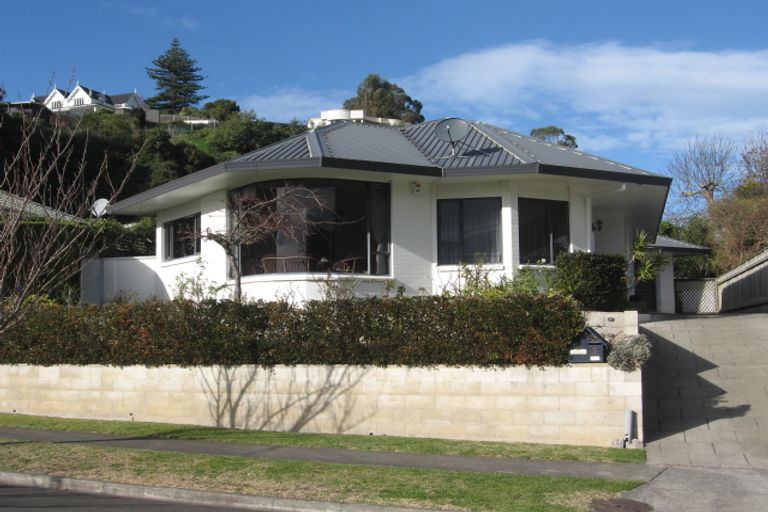 Photo of property in 5 Amner Place, Bluff Hill, Napier, 4110