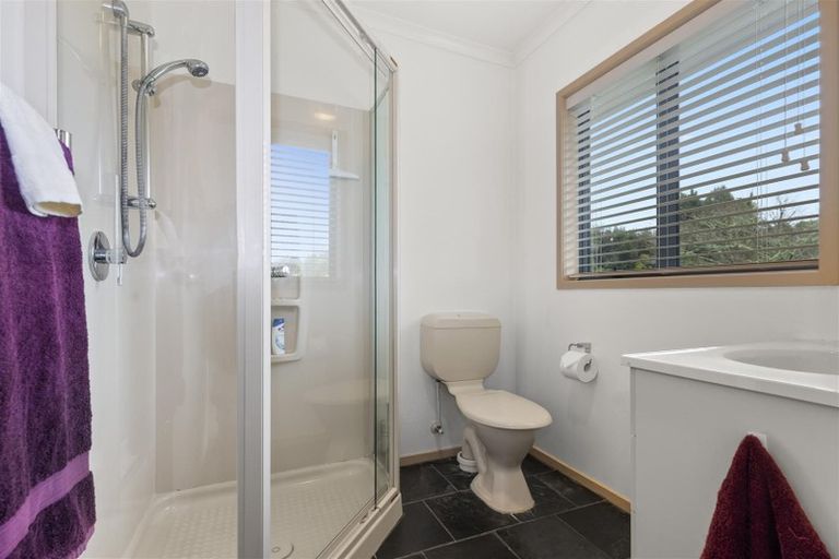 Photo of property in 24 Capricorn Place, Kawaha Point, Rotorua, 3010