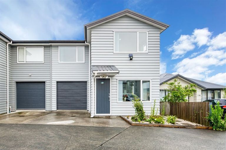 Photo of property in 1/67a Metcalfe Road, Ranui, Auckland, 0612