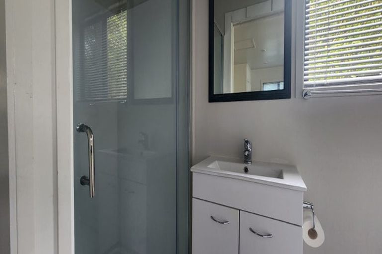 Photo of property in 14 Everard Avenue, Army Bay, Whangaparaoa, 0930