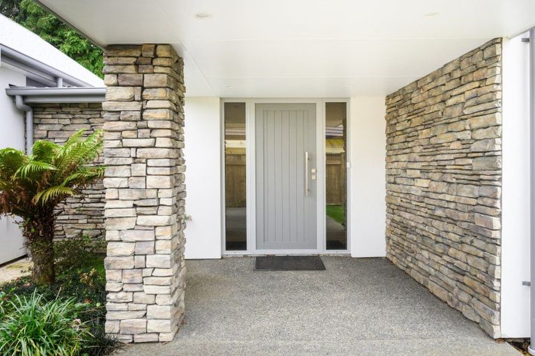 Photo of property in 5 Heritage Place, Terrace End, Palmerston North, 4410