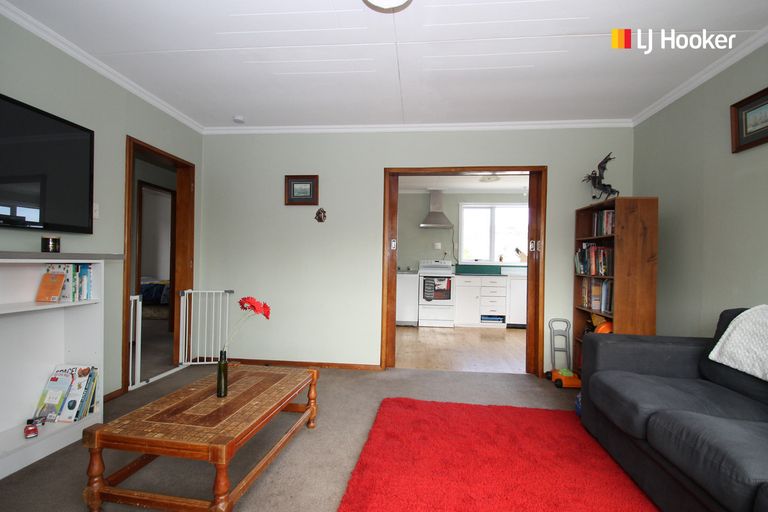 Photo of property in 11 Westland Street, Green Island, Dunedin, 9018