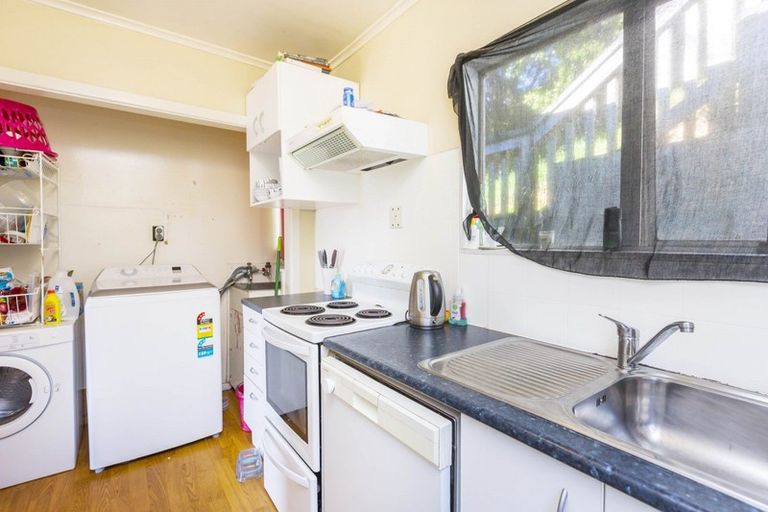 Photo of property in 99a Bird Grove, Stokes Valley, Lower Hutt, 5019