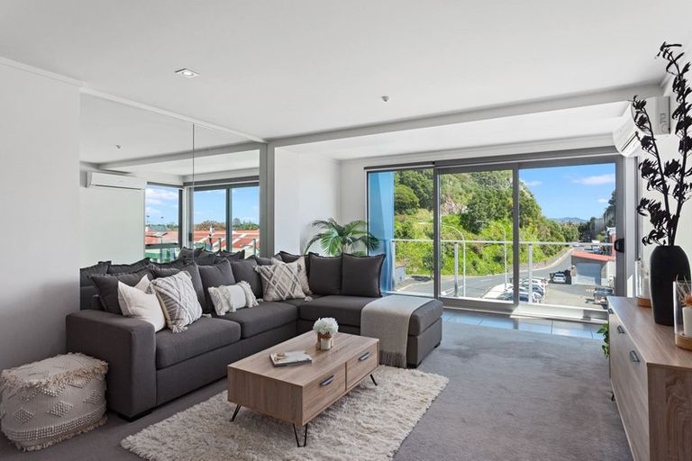 Photo of property in Quayside Apartments, 204/11 George Street, Whakatane, 3120