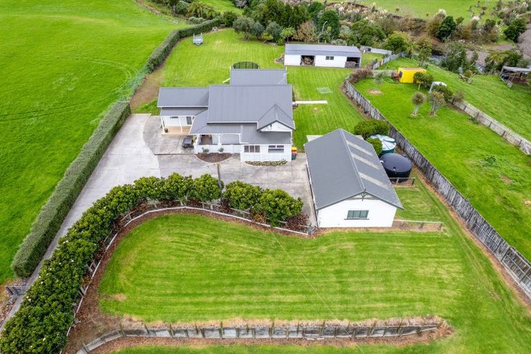 Photo of property in 1312 Devon Road, Brixton, Waitara, 4382