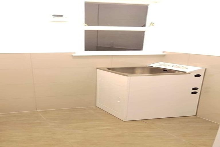 Photo of property in 9 O'connell Street, Manurewa, Auckland, 2102