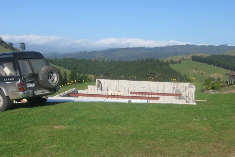 Photo of property in 18 Tironui Place, Whitianga, 3510