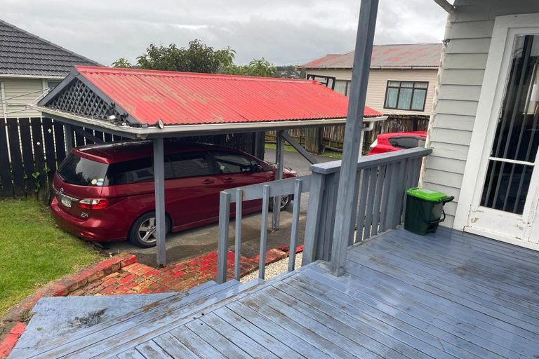 Photo of property in 2/18 Tahi Terrace, Glen Eden, Auckland, 0602