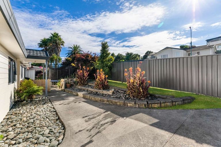 Photo of property in 3 Coralsea Way, Arkles Bay, Whangaparaoa, 0932