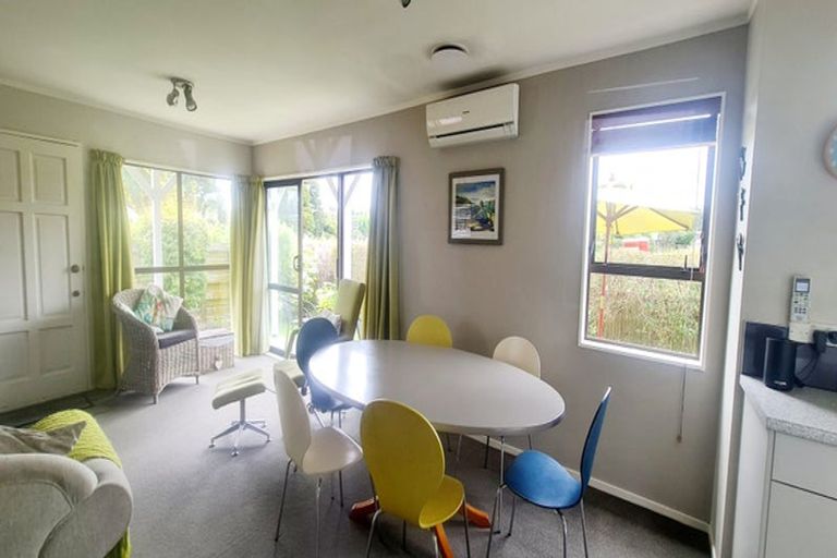 Photo of property in 57c Raumati Road, Raumati Beach, Paraparaumu, 5032