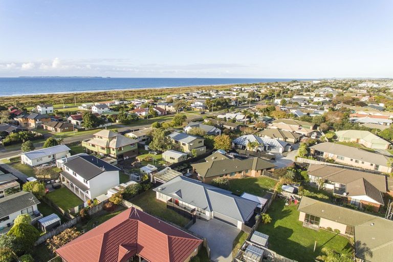 Photo of property in 35b Olympus Grove, Papamoa Beach, Papamoa, 3118