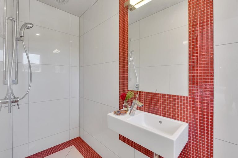 Photo of property in 1/152a Cleveland Terrace, Maitai, Nelson, 7010