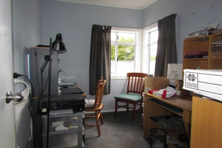 Photo of property in 38 Quinn Road, Levin, 5510