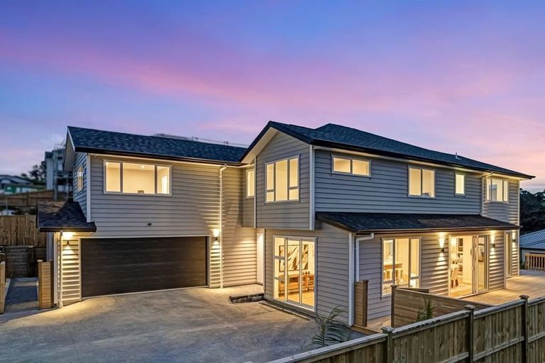 Photo of property in 10 Lumber Rise, Swanson, Auckland, 0614