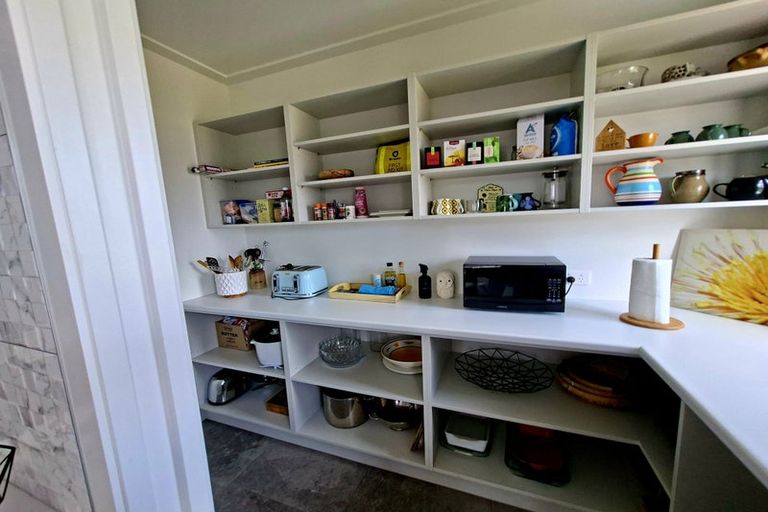 Photo of property in 70 Leeward Drive, Whitianga, 3510