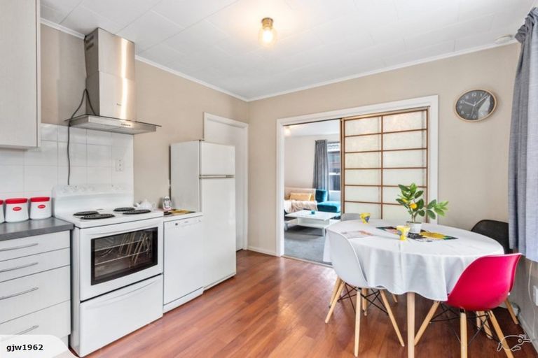 Photo of property in 2/366 Yaldhurst Road, Russley, Christchurch, 8042