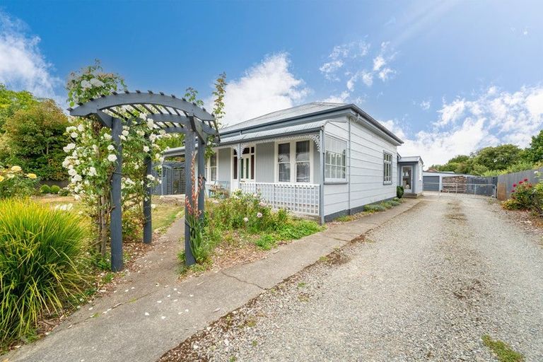 Photo of property in 42 Campbell Street, Geraldine, 7930