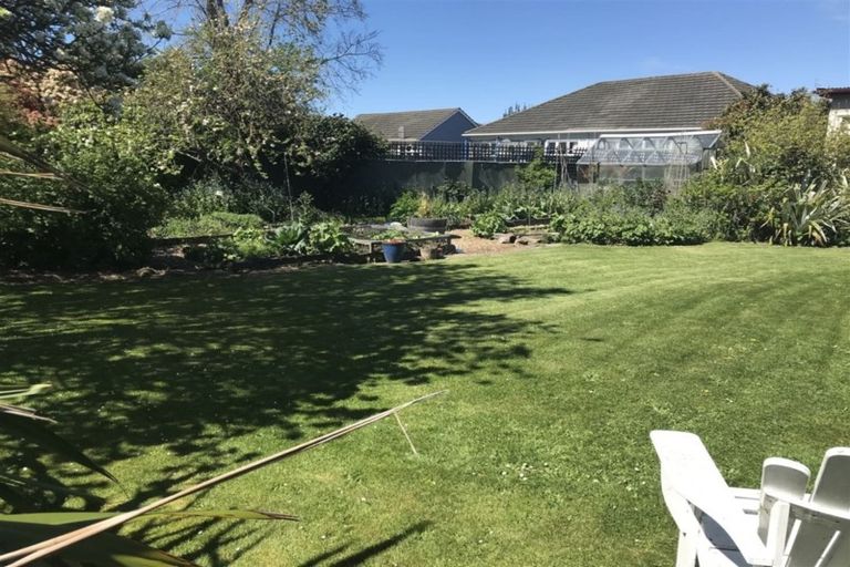 Photo of property in 22 Aldersley Street, Richmond, Christchurch, 8013