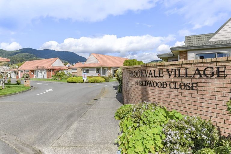 Photo of property in Brookvale Village, 12/17 Redwood Close, Paraparaumu, 5032