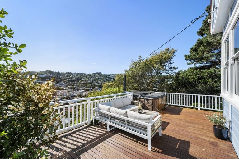 Photo of property in 34 Freeling Street, Island Bay, Wellington, 6023