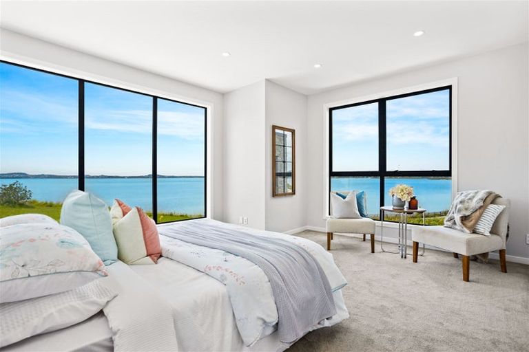 Photo of property in 5 Seawind Way, Hobsonville, Auckland, 0616