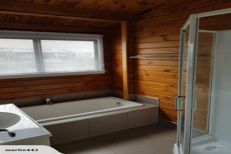 Photo of property in 440 Taupaki Road, Kumeu, 0892