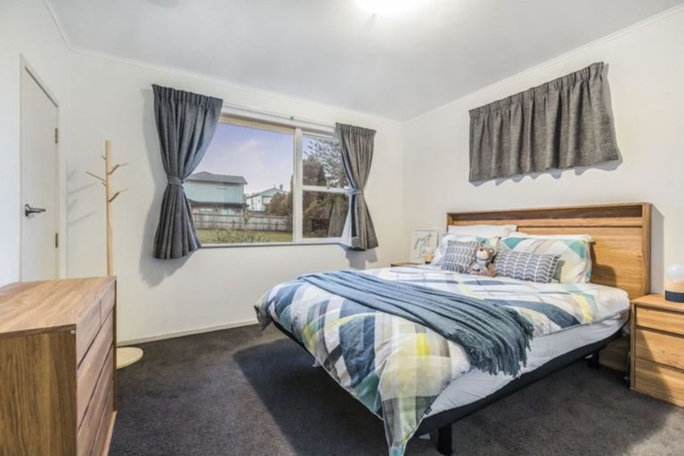 Photo of property in 158 Astley Avenue, New Lynn, Auckland, 0600