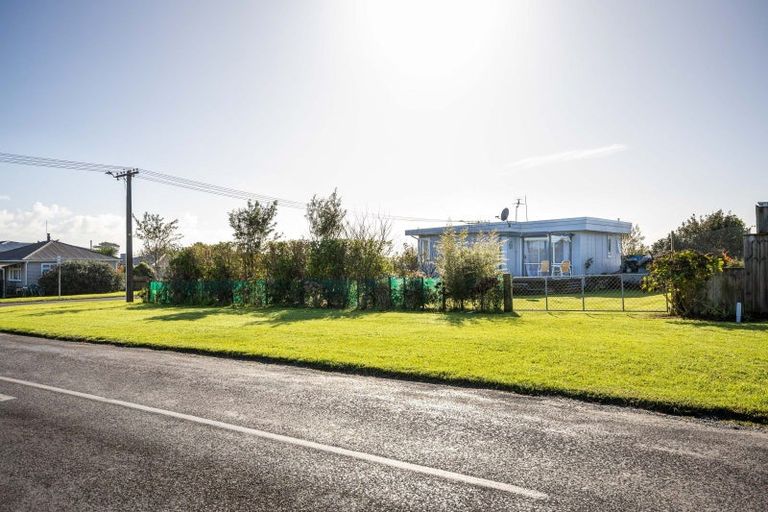 Photo of property in 52 Richmond Street, Waitara, 4320