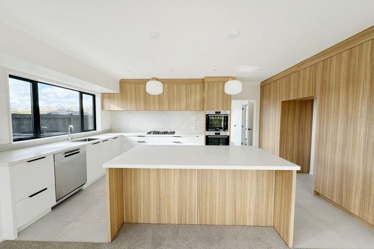 Photo of property in 26 Milldale Drive, Wainui, 0932