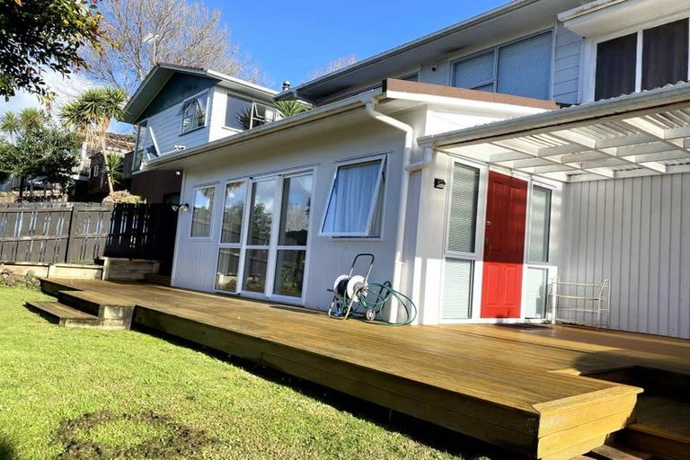 Photo of property in 43 Fitzwater Place, Henderson, Auckland, 0612