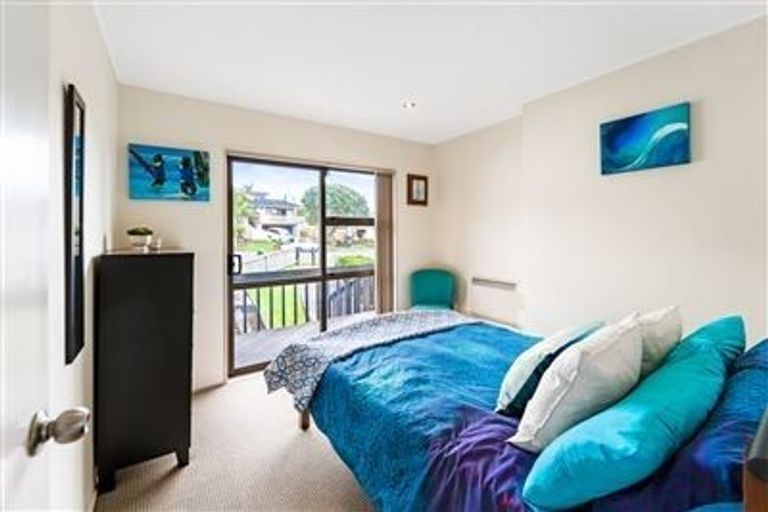 Photo of property in 43 Redwing Street, Browns Bay, Auckland, 0630