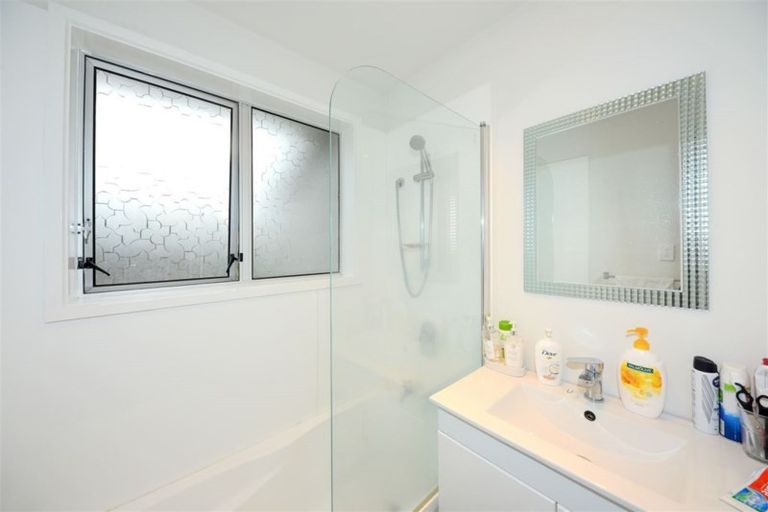 Photo of property in 4/122 Middlepark Road, Sockburn, Christchurch, 8042