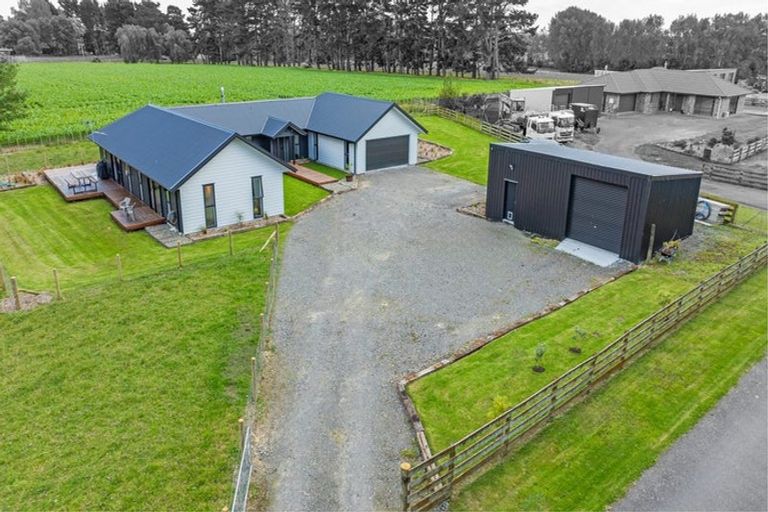 Photo of property in 569 Taonui Road, Colyton, Feilding, 4775