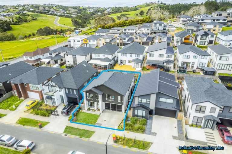 Photo of property in 10 Matahae Drive, Flat Bush, Auckland, 2019