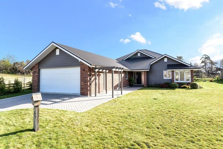 Photo of property in 18 Mahy Way, Leamington, Cambridge, 3432