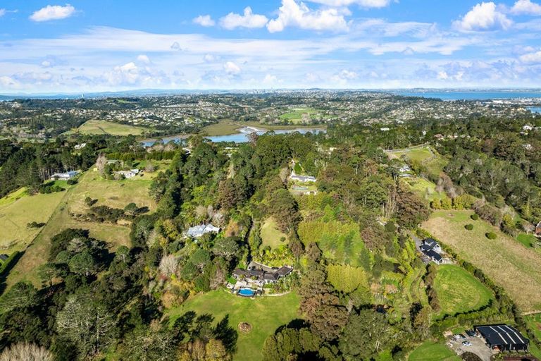 Photo of property in 310 Paremoremo Road, Paremoremo, Auckland, 0632