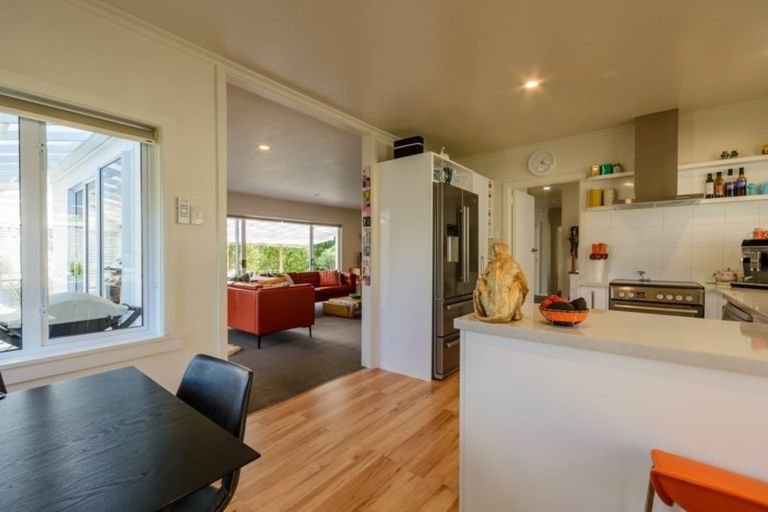 Photo of property in 81 Milton Terrace, Picton, 7220