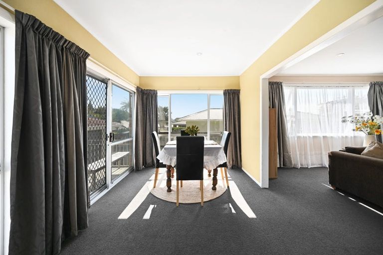 Photo of property in 8 Clark Place, Hillcrest, Hamilton, 3216