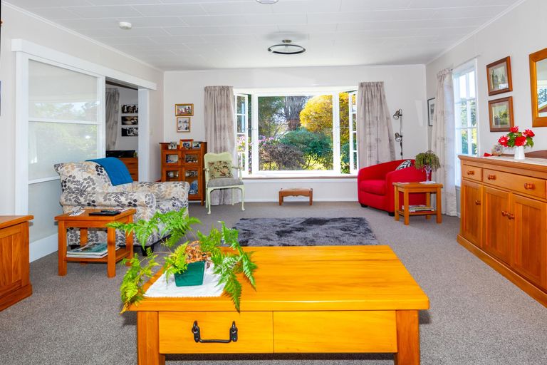 Photo of property in 71 Main North Road, Geraldine, 7930