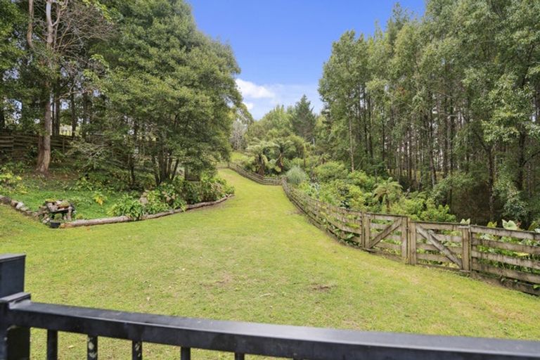 Photo of property in 2 Cowan Bay Road, Pohuehue, Warkworth, 0983