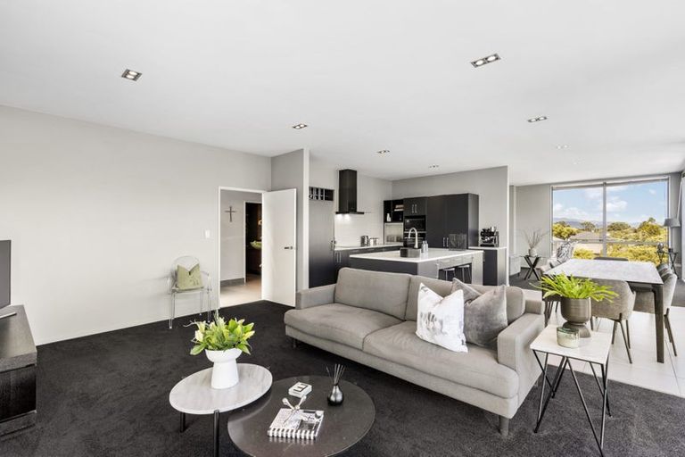 Photo of property in 43a Poto Road, Normandale, Lower Hutt, 5010