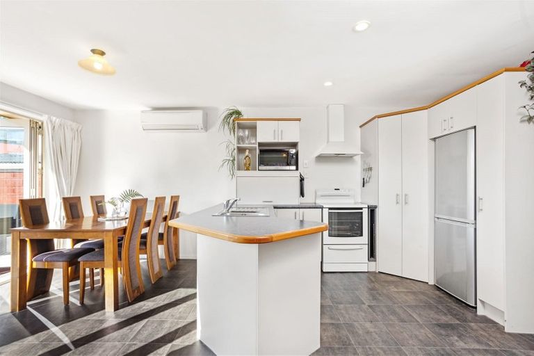 Photo of property in 60 Kawau Crescent, Bromley, Christchurch, 8062