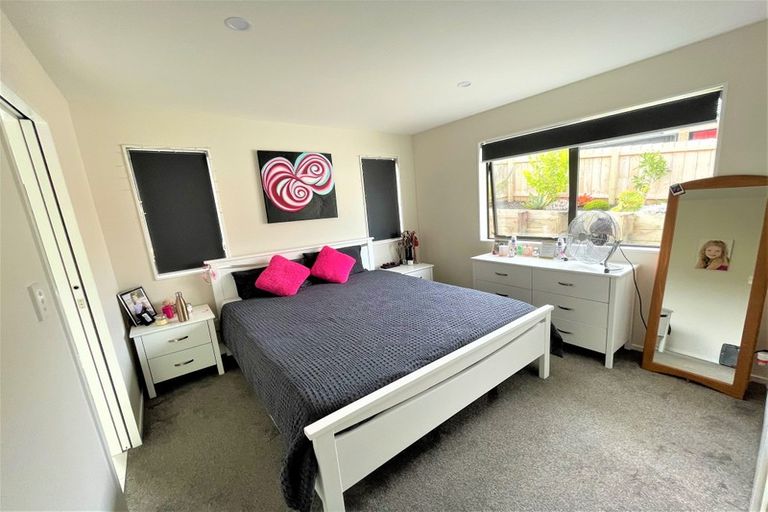 Photo of property in 72 Jeroboam Loop, Kumeu, 0810