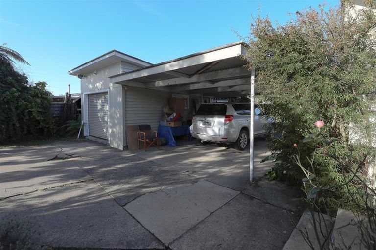Photo of property in 14 Charles Road, Hannahs Bay, Rotorua, 3010